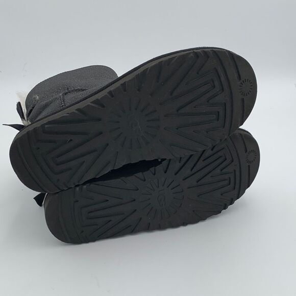 UGG Bailey Bow mini black glitter women’s size 8 like new condition - Picture 9 of 12